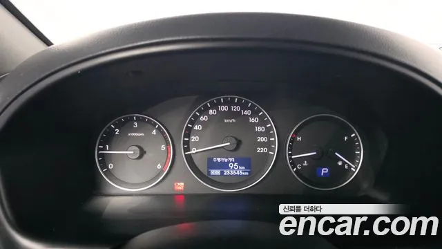 Hyundai Staria 2017 thumb 8