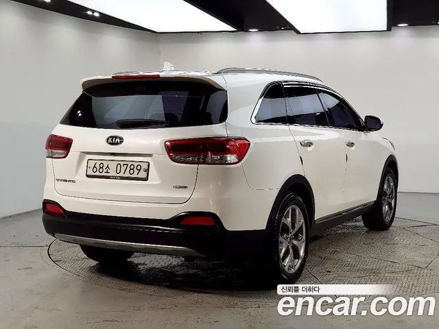 Kia Sorento 2016 thumb 11