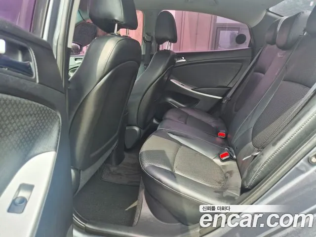 Hyundai Accent 2011 thumb 5