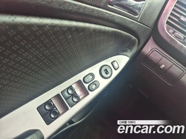 Hyundai Accent 2011 thumb 6