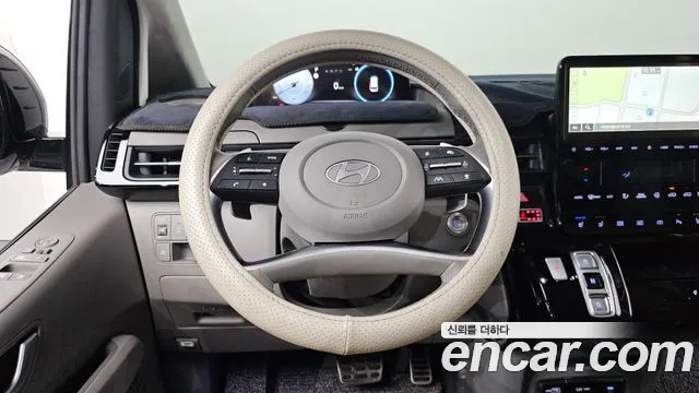 Hyundai Staria 2025 thumb 4