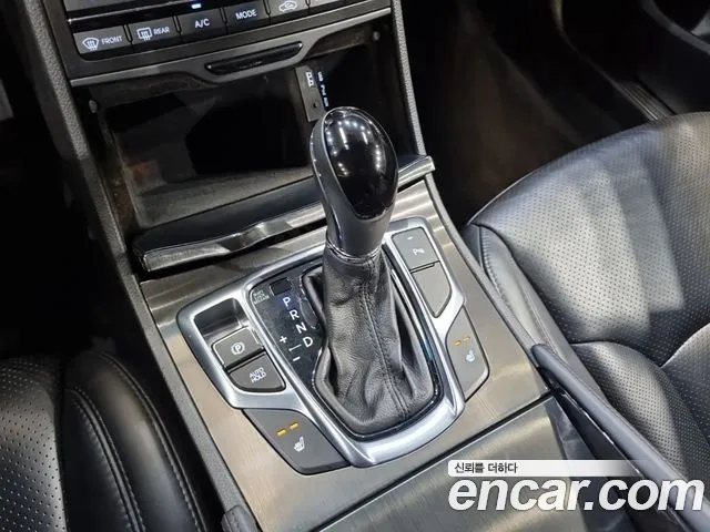 Hyundai Grandeur 2015 thumb 3