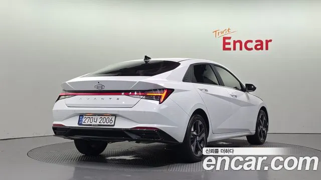 Hyundai Elantra 2023 thumb 11