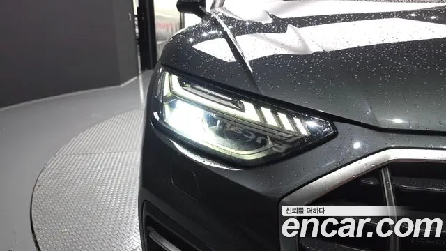 Audi Q5 2021 thumb 4