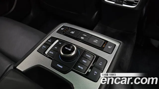 Genesis G80 2018 thumb 4
