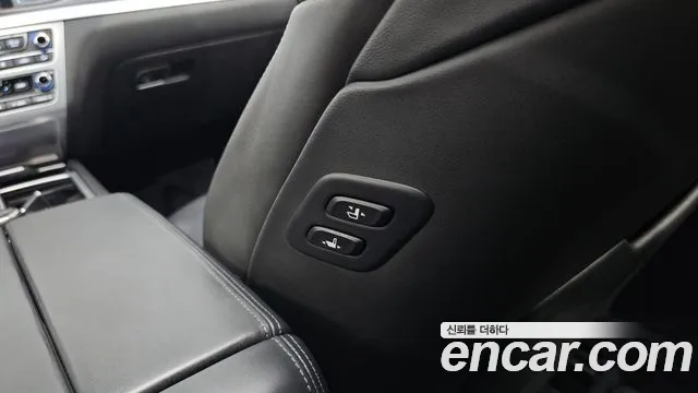 Genesis G80 2018 thumb 11