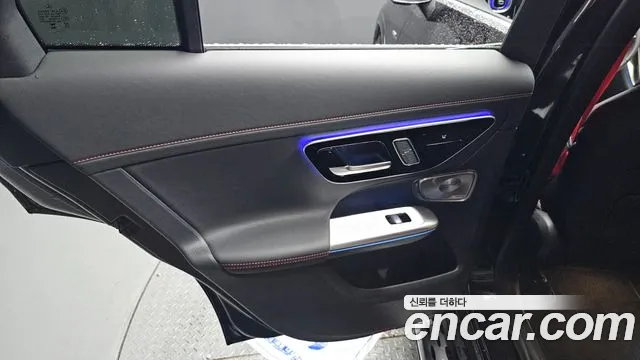 Mercedes-Benz GLC 2024 thumb 8