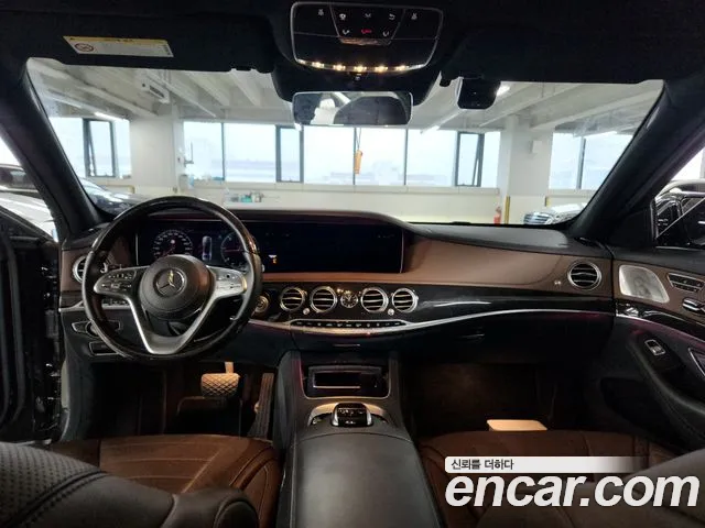 Mercedes-Benz S-Class 2018 thumb 9