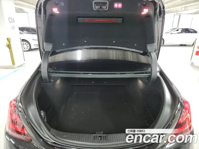 Mercedes-Benz S-Class 2018 thumb 5