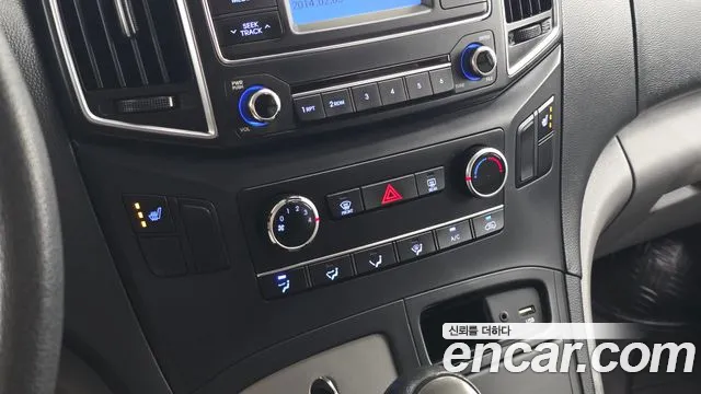 Hyundai Staria 2015 thumb 10