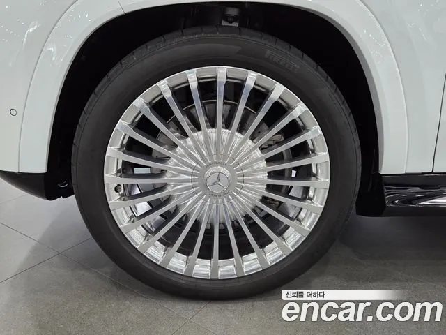 Mercedes-Benz GLS 2025 thumb 10