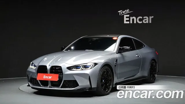 BMW M4 2023 thumb 10