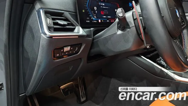 BMW M4 2023 thumb 3
