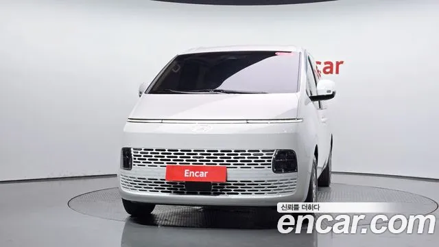 Hyundai Staria 2025 thumb 6
