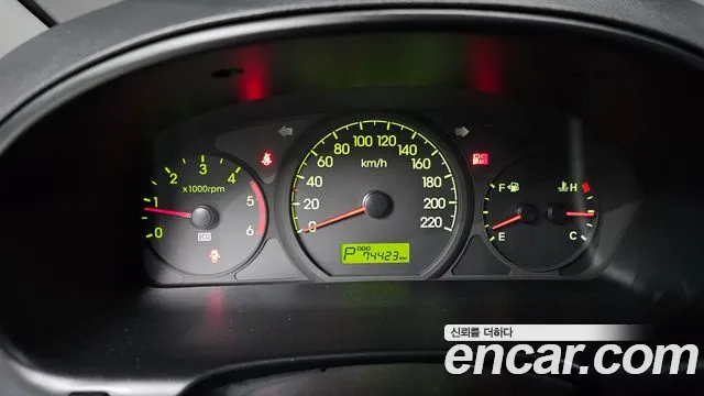 Hyundai Starex 2012 thumb 3