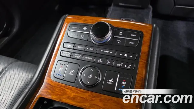 Hyundai Equus 2011 thumb 2