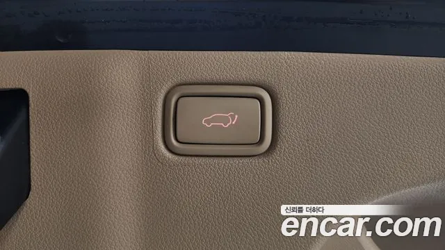 Kia Carnival 2017 thumb 11