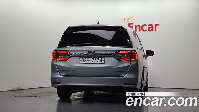 Honda Odyssey 2017 thumb 7