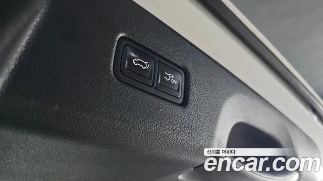 Kia Carnival 2021 thumb 6