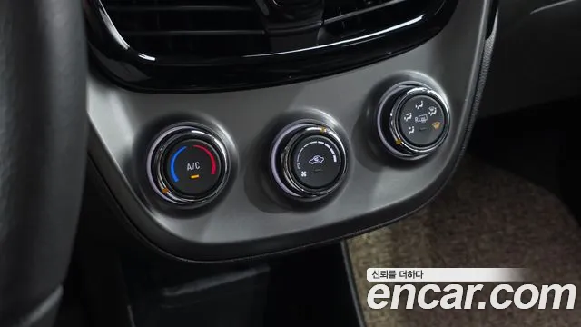 Chevrolet Spark 2019 thumb 3
