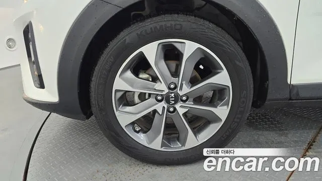 Kia Stonic 2017 thumb 2