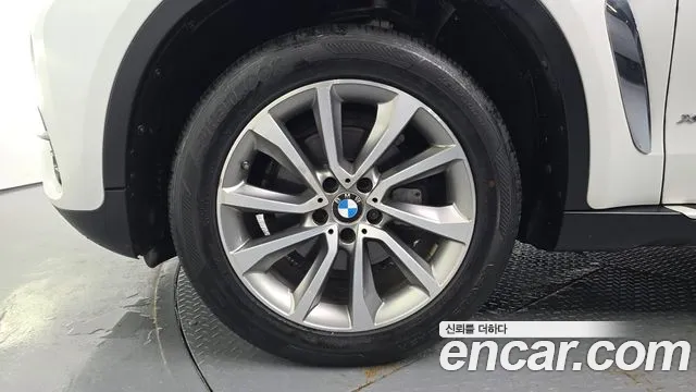 BMW X6 2015 thumb 7