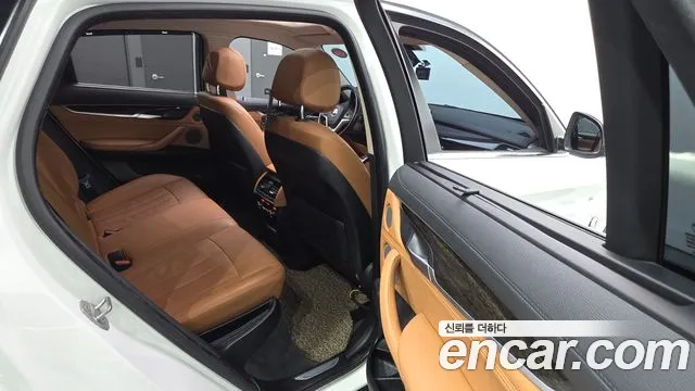 BMW X6 2015 thumb 10