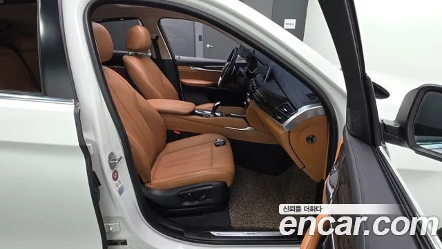 BMW X6 2015 thumb 8