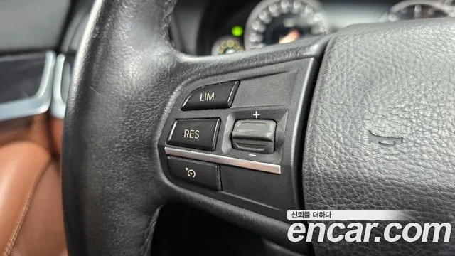 BMW 5 серии 2015 thumb 3