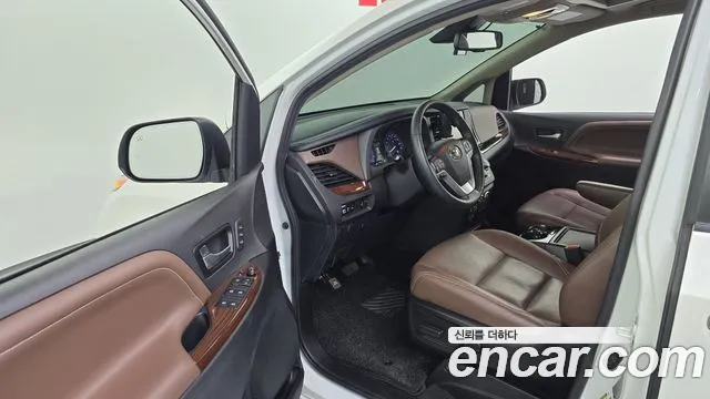 Toyota Sienna 2020 thumb 10