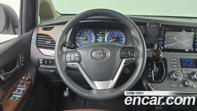 Toyota Sienna 2020 thumb 8
