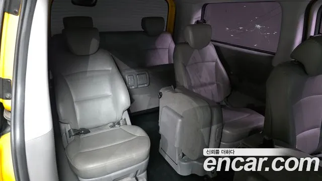 Hyundai Staria 2015 thumb 10