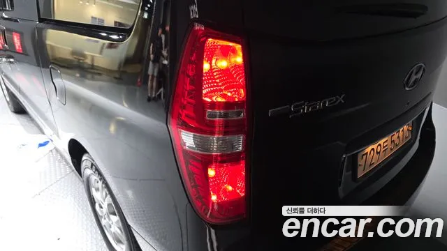 Hyundai Staria 2015 thumb 3