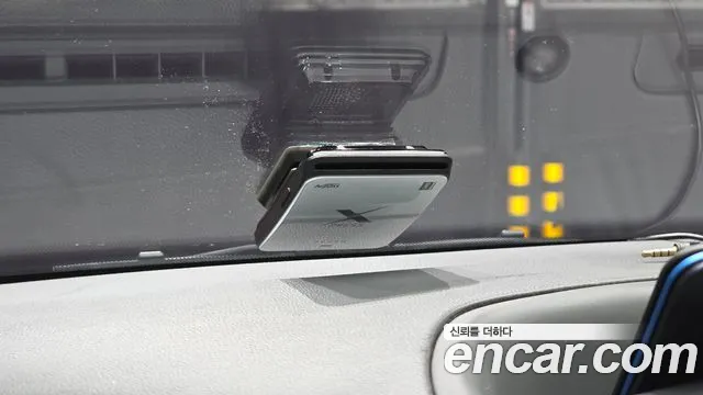 Hyundai Staria 2015 thumb 4
