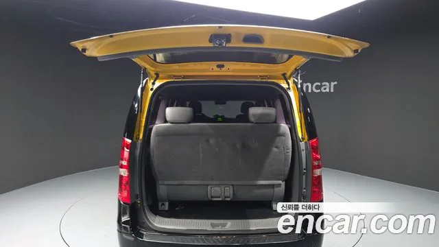 Hyundai Staria 2015 thumb 11