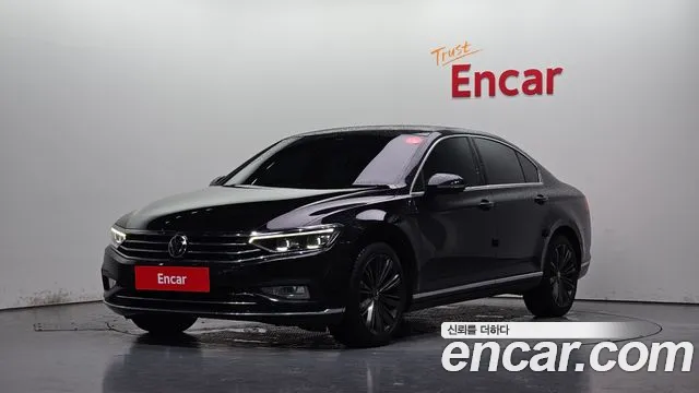 Volkswagen Passat GT 2021 thumb 10