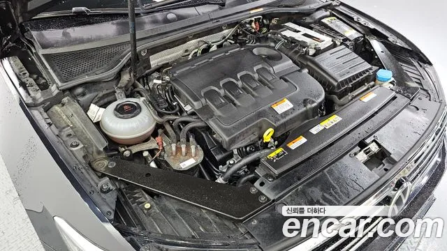 Volkswagen Passat GT 2021 thumb 11