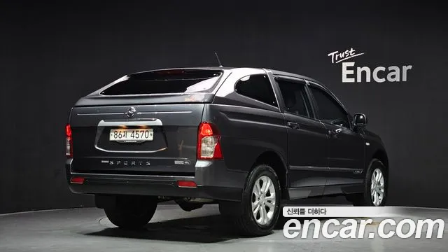 KGM Korando 2017 thumb 12