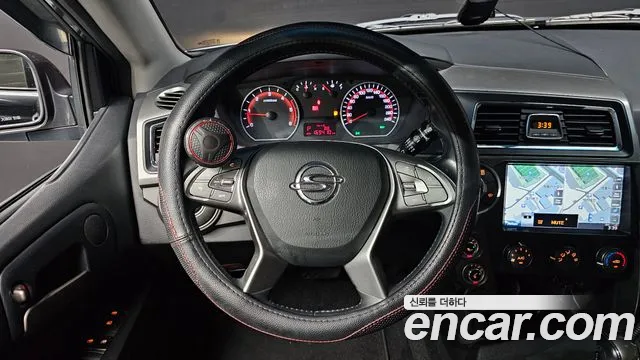 KGM Korando 2017 thumb 4