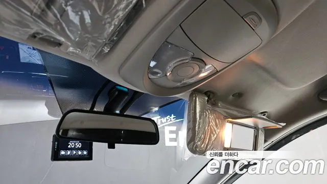 KGM Korando 2017 thumb 11