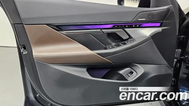 BMW 5 серии 2025 thumb 11