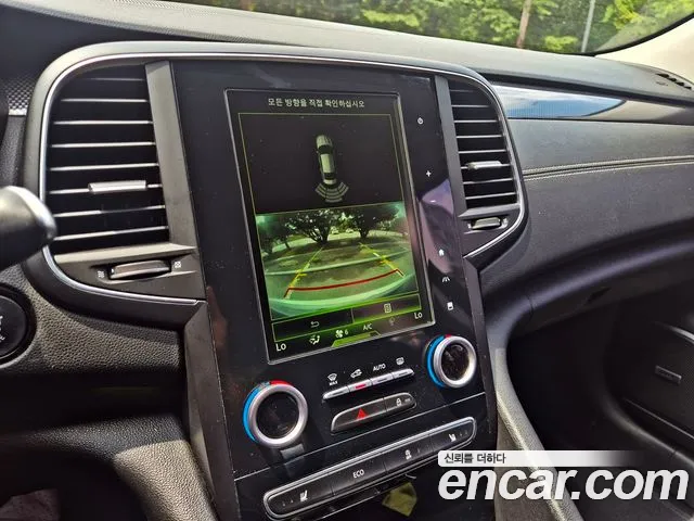 Renault SM6 2016 thumb 12