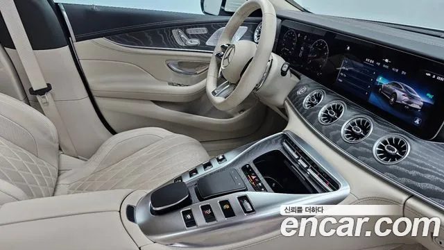 Mercedes-Benz AMG GT 2025 thumb 5