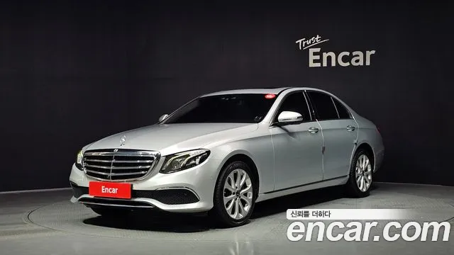 Mercedes-Benz E-Class 2017 thumb 5