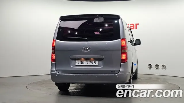 Hyundai Starex 2011 thumb 12