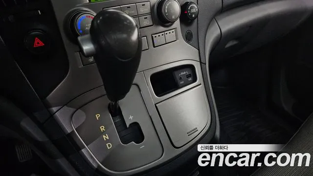 Hyundai Starex 2011 thumb 10