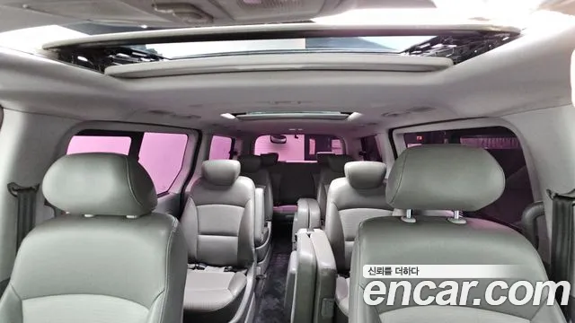 Hyundai Starex 2011 thumb 3