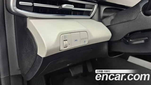 Hyundai Elantra 2023 thumb 3