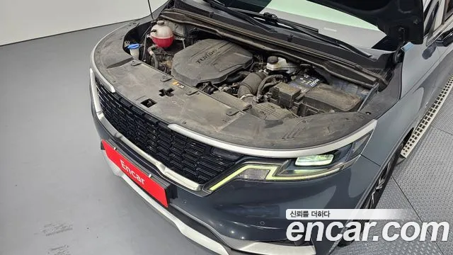 Kia Carnival 2021 thumb 10