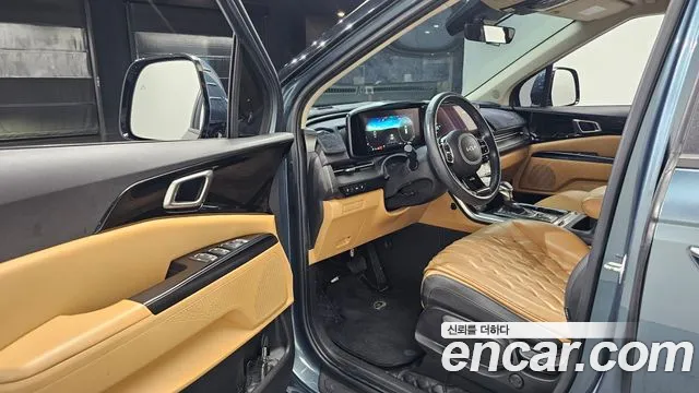 Kia Carnival 2021 thumb 4
